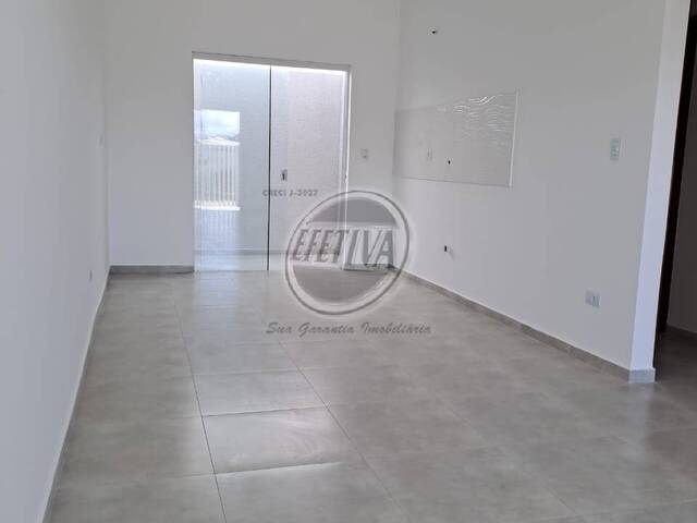 Casa para Venda em JARDIM JIÇARA - 11