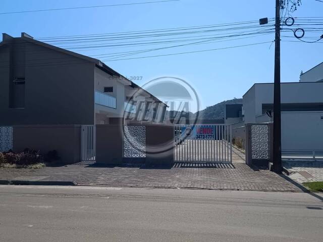 #770S - Sobrado para Venda em Guaratuba - PR - 2