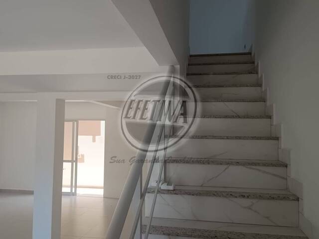 Sobrado para Venda em Centro - 20