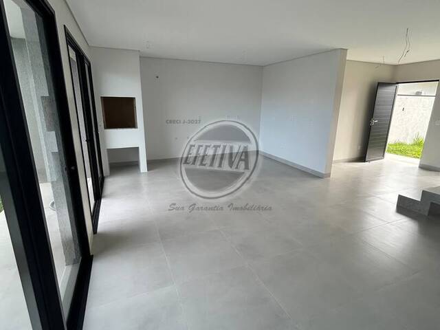 Sobrado para Venda em Cohapar - 19