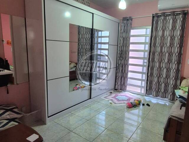 Residência para Venda em Centro - 11