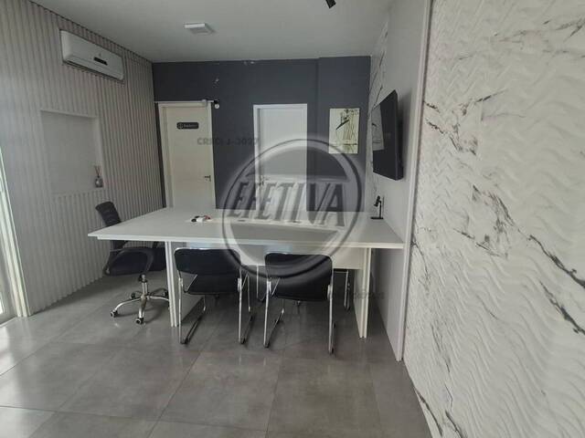 Residência para Venda em Centro - 40
