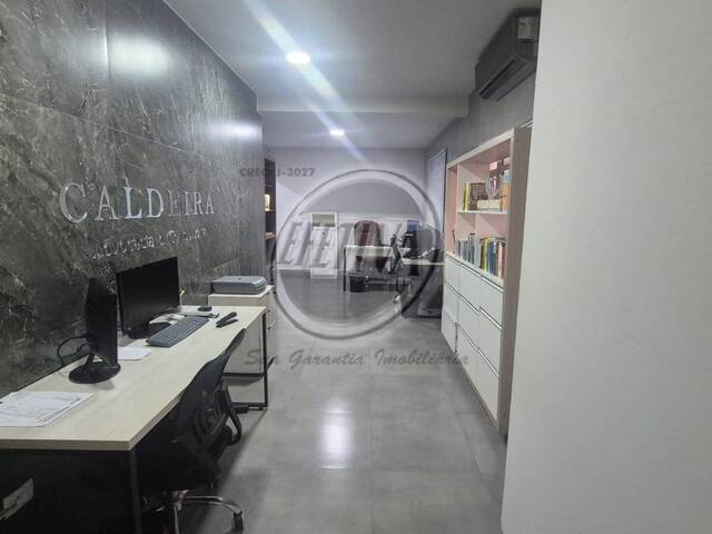 Residência para Venda em Centro - 37
