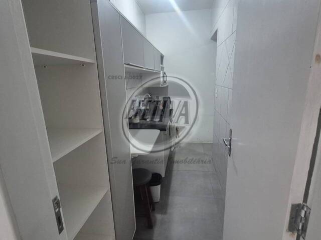 Residência para Venda em Centro - 31