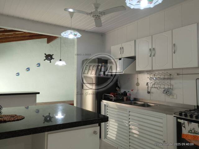 Casa para Venda em Centro - 17