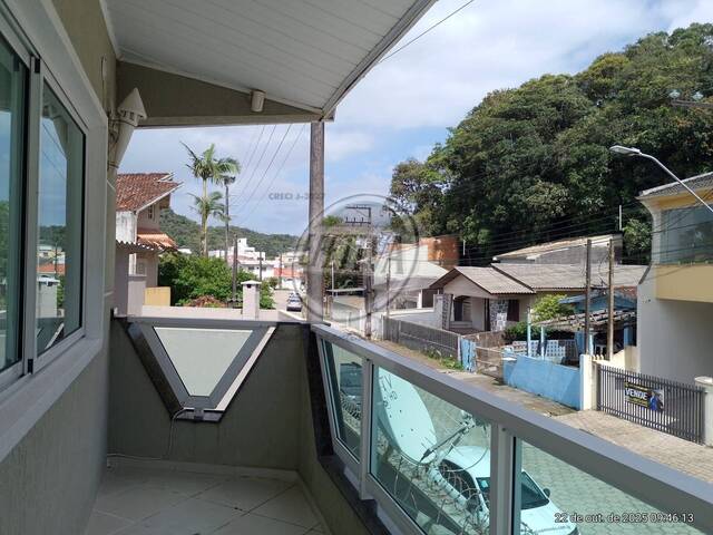 Casa para Venda em Centro - 67
