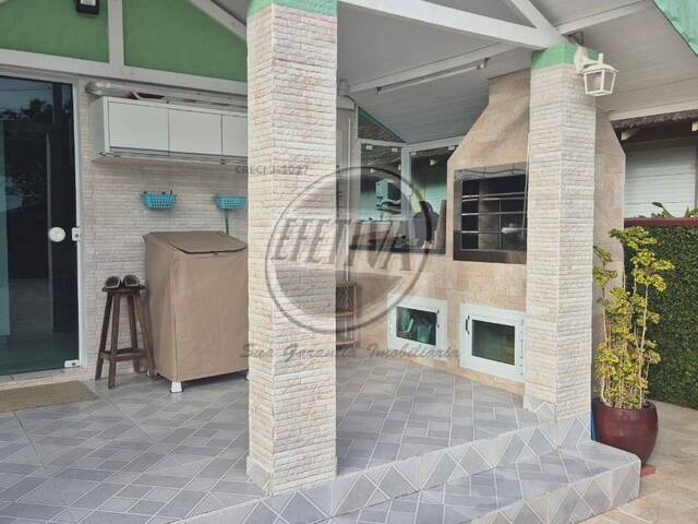 Residência para Venda em Balneário Brejatuba - 17