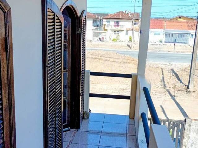Sobrado para Venda em Balneário Ipacaraí - 12