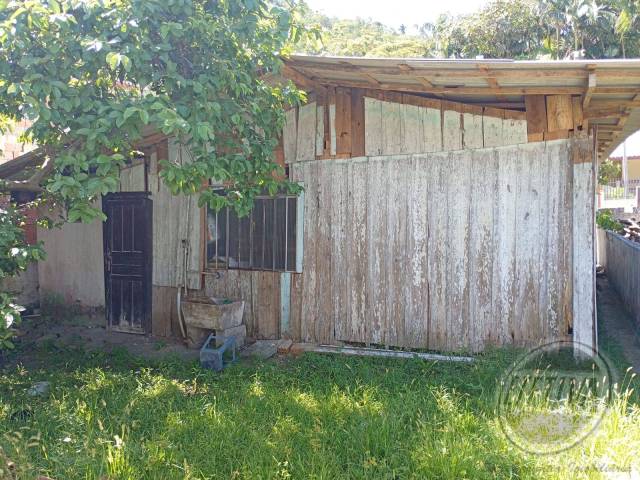 Casa para Venda em Tabuleiro - 12