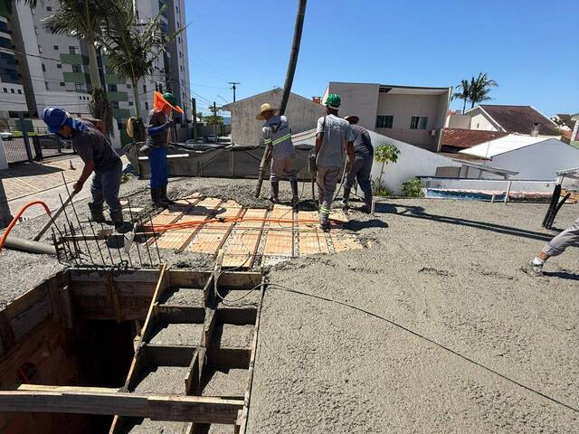 Sobrado para Venda em BALNEÁRIO INAJÁ - 36