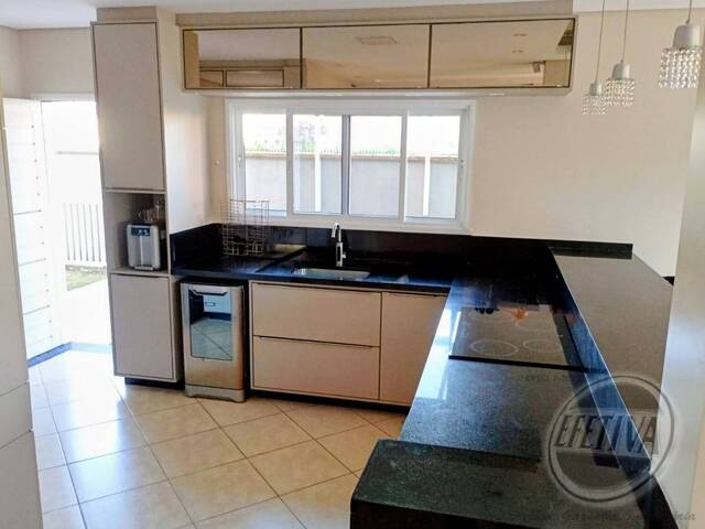 Residência para Venda em Balneário Currais - 11