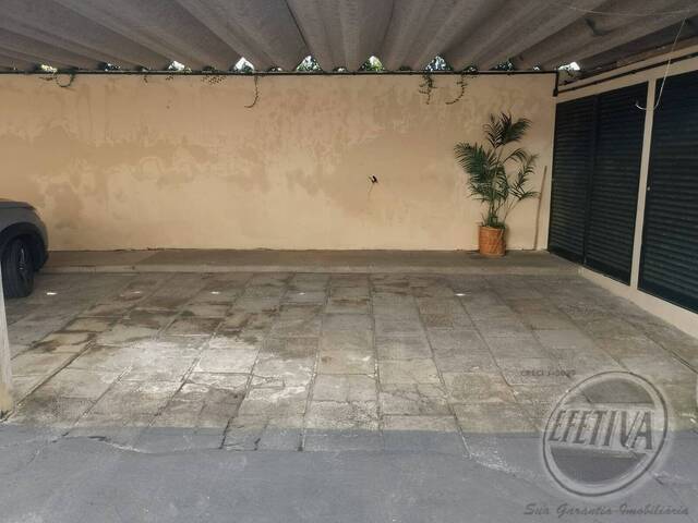 Sobrado para Venda em Balneário Ipacaraí - 24