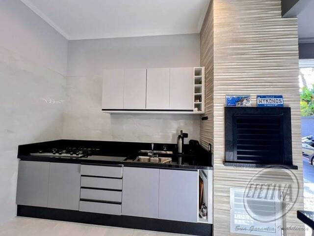 Casa para Venda em GUARAGUAÇU - 17