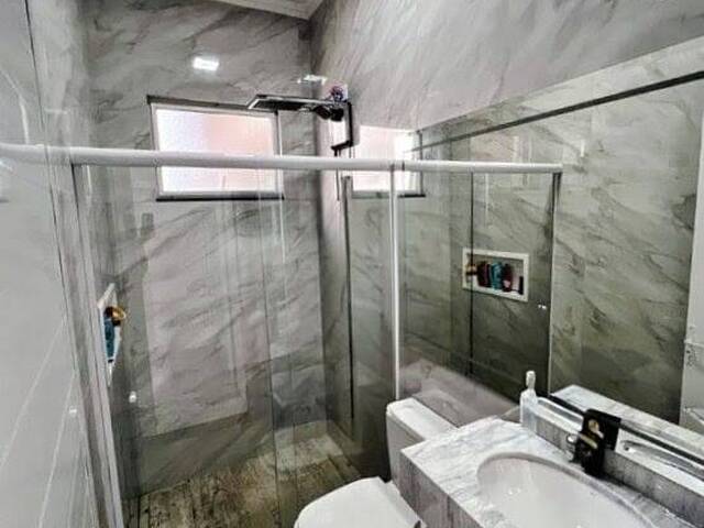 Casa para Venda em GUARAGUAÇU - 19