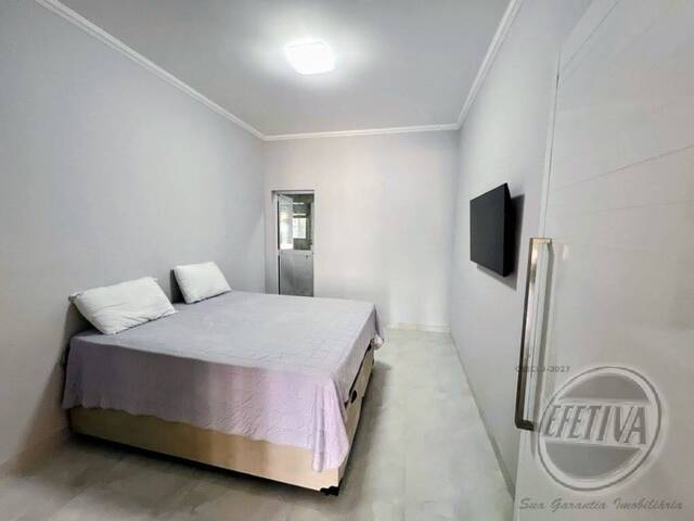 Casa para Venda em GUARAGUAÇU - 23