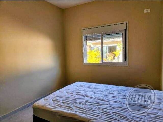 Residência para Venda em Cohapar - 18
