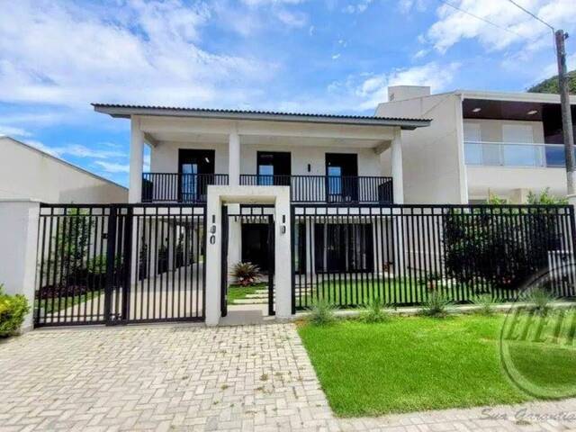 Residência para Venda em Guaratuba - 2