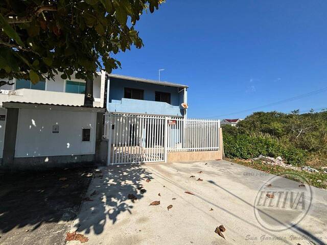 Sobrado para Venda em Guaratuba - 3