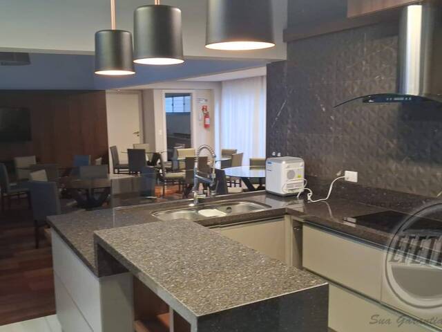Apartamento para Venda em Juvevê - 49