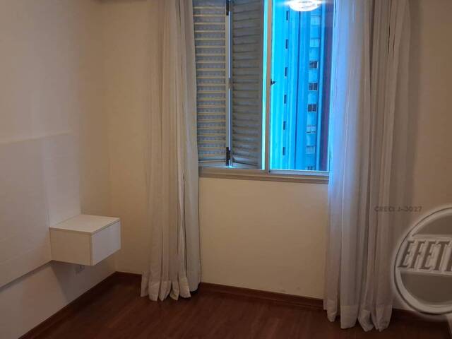Apartamento para Venda em Juvevê - 32