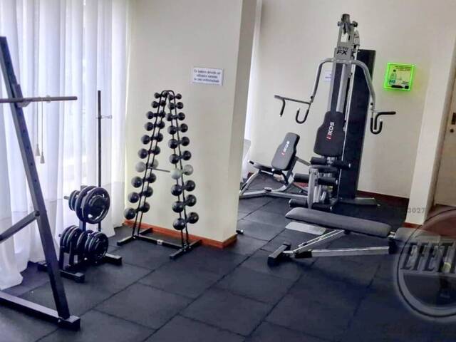Apartamento para Venda em Cabral - 57