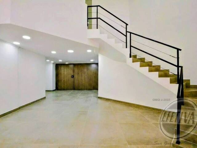 Apartamento para Venda em Cabral - 61