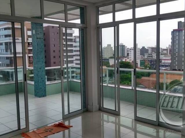 Cobertura para Venda em Centro - 9