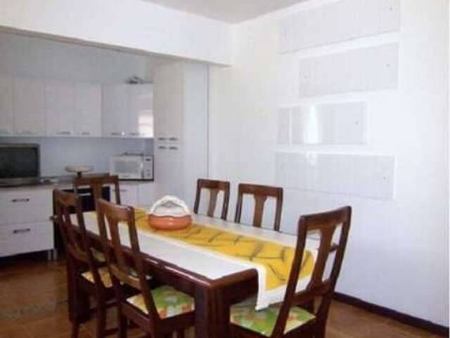 MAGNÍFICA RESIDÊNCIA DUPLEX 400M NA ÁREA NOBRE DE GUARATUBA 