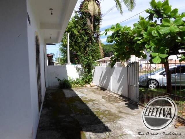 #1636R - Casa para Venda em Guaratuba - PR - 2
