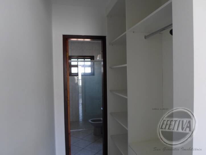 Sobrado para Venda em Guaratuba - 21
