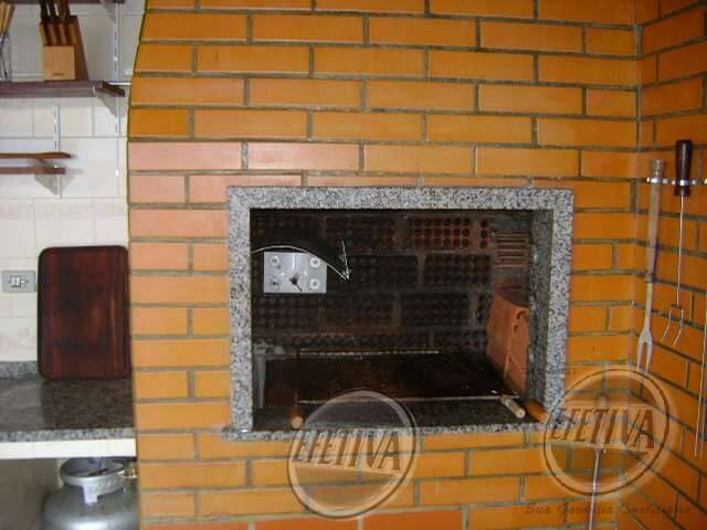AMPLA RESIDÊNCIA TRIPLEX 