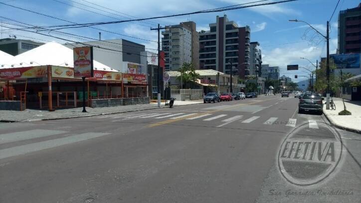 Sobrado para Venda em Guaratuba - 43