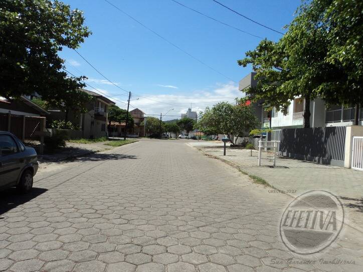 Apartamento para Venda em Guaratuba - 2