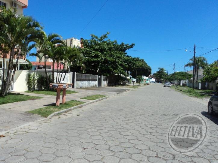 Apartamento para Venda em Guaratuba - 3