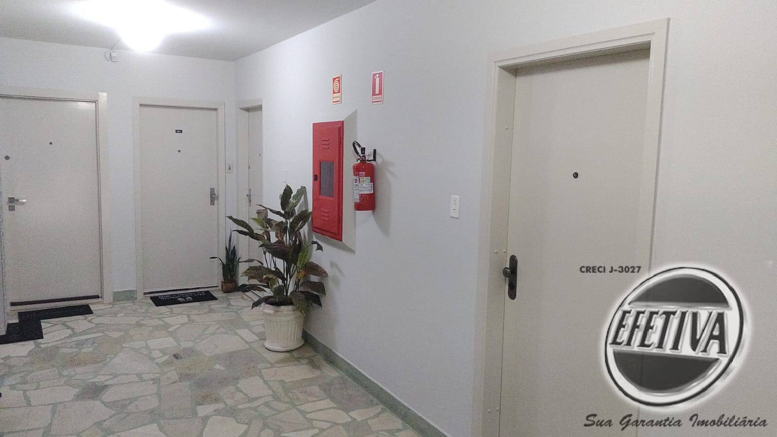 CORREDOR DOS APARTAMENTOS