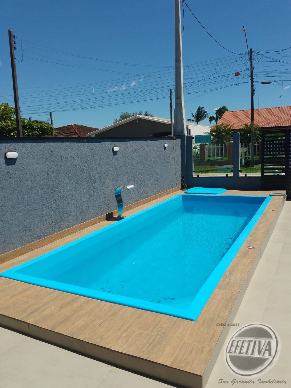 Casa à venda com 3 quartos, 160m² - Foto 2