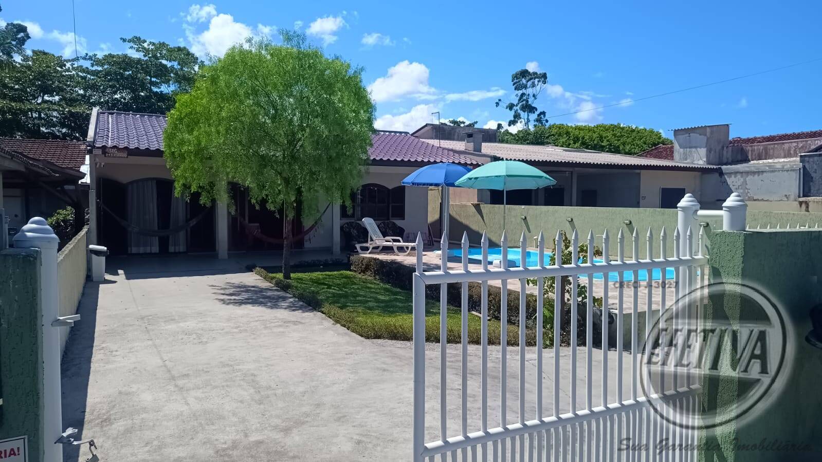 Residência para Venda em Matinhos - 1