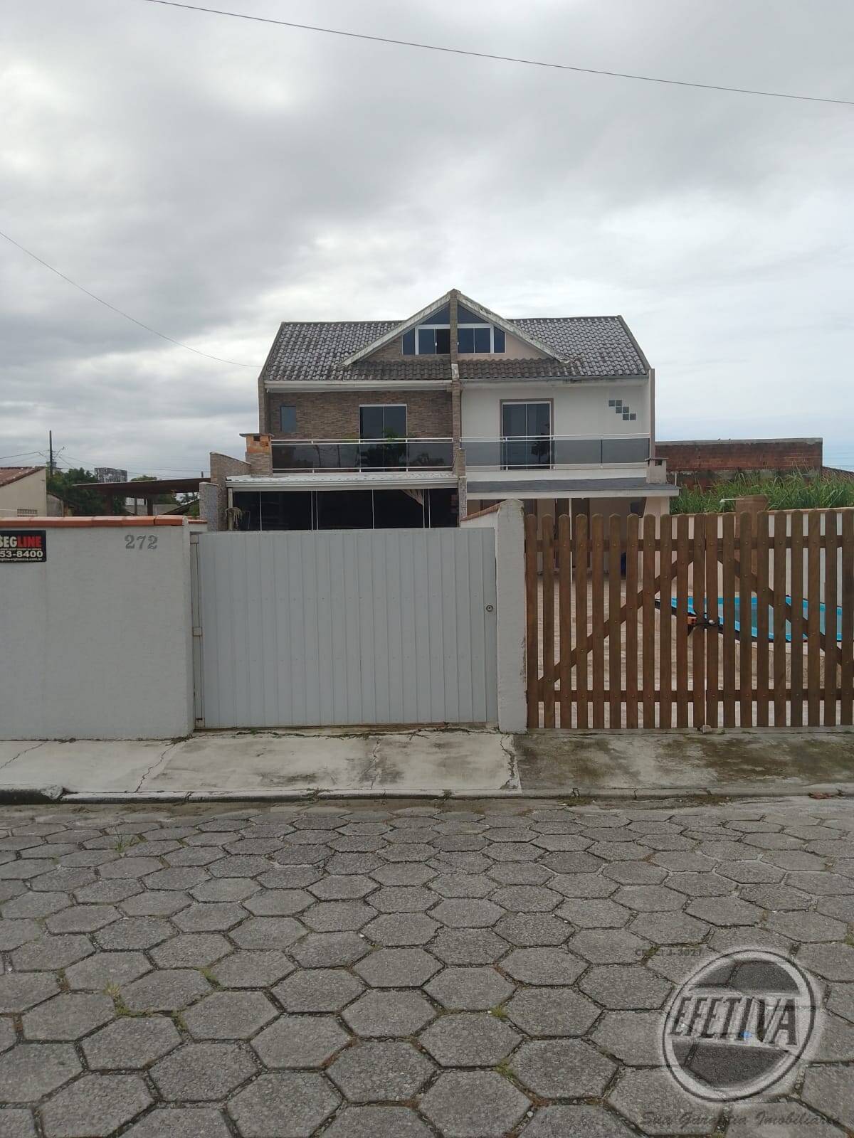 SOBRADO 220 m² - BALNEARIO CARAVELAS