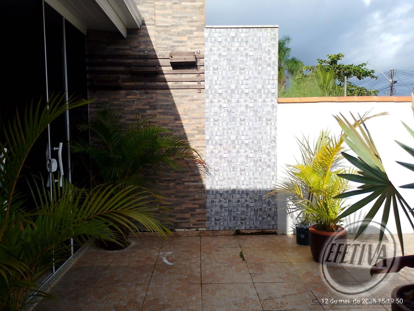Casa à venda com 3 quartos, 220m² - Foto 5