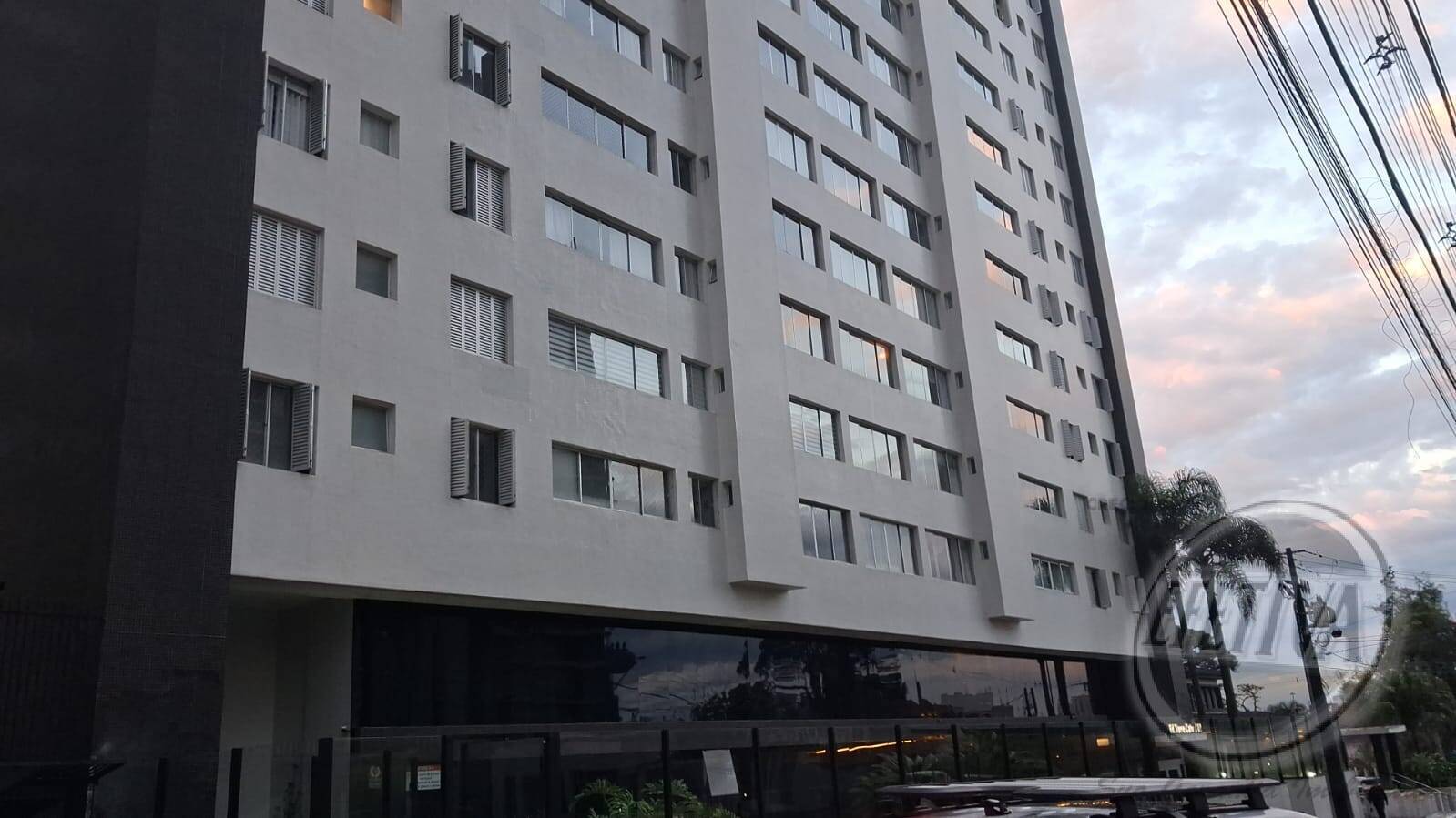 Apartamento para Venda em Curitiba - 2