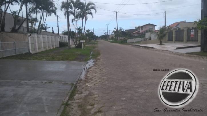 Sobrado para Venda em Guaratuba - 30