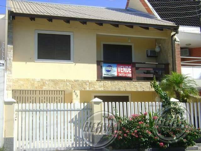 MAGNÍFICA RESIDÊNCIA DUPLEX 400M NA ÁREA NOBRE DE GUARATUBA 