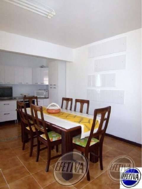 MAGNÍFICA RESIDÊNCIA DUPLEX 400M NA ÁREA NOBRE DE GUARATUBA 
